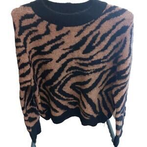 H&M Women’s Jacquard Knit Sweater M Tiger Print Animal Pattern Pullover